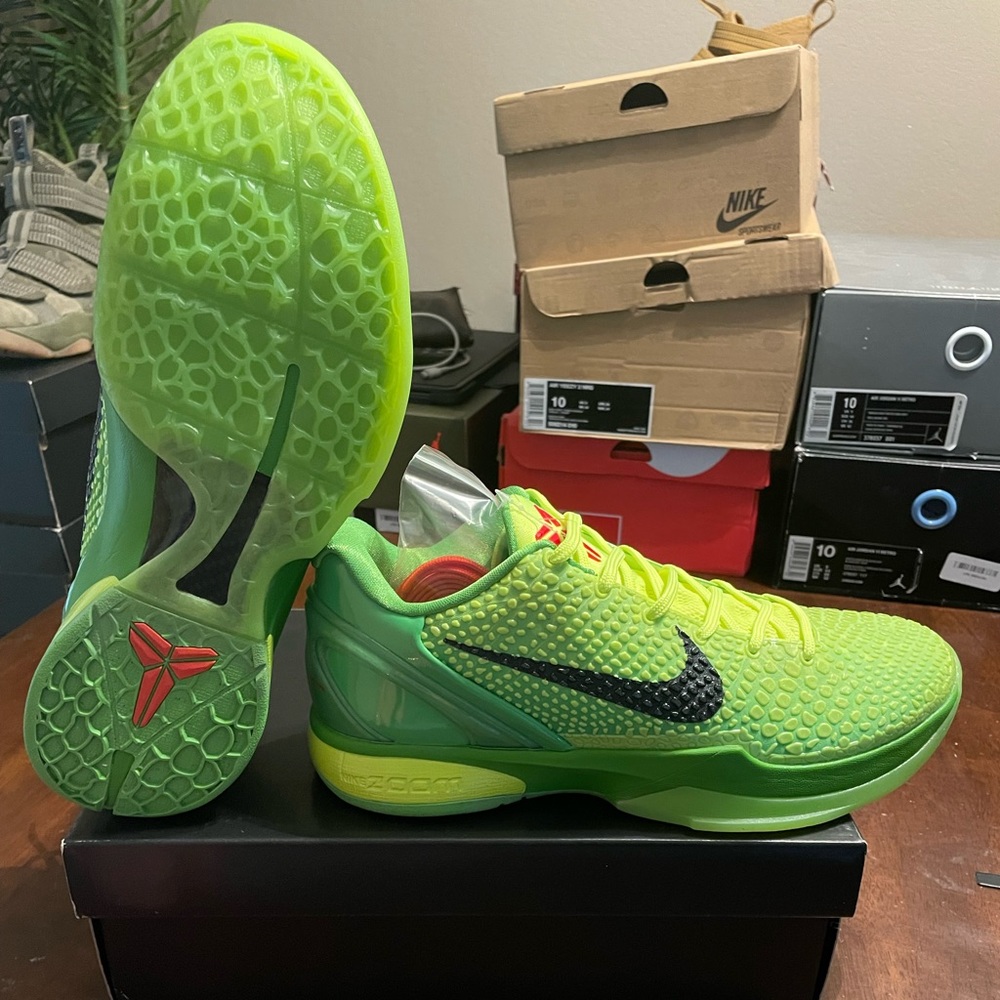 Kobe Grinch Protro 2020
